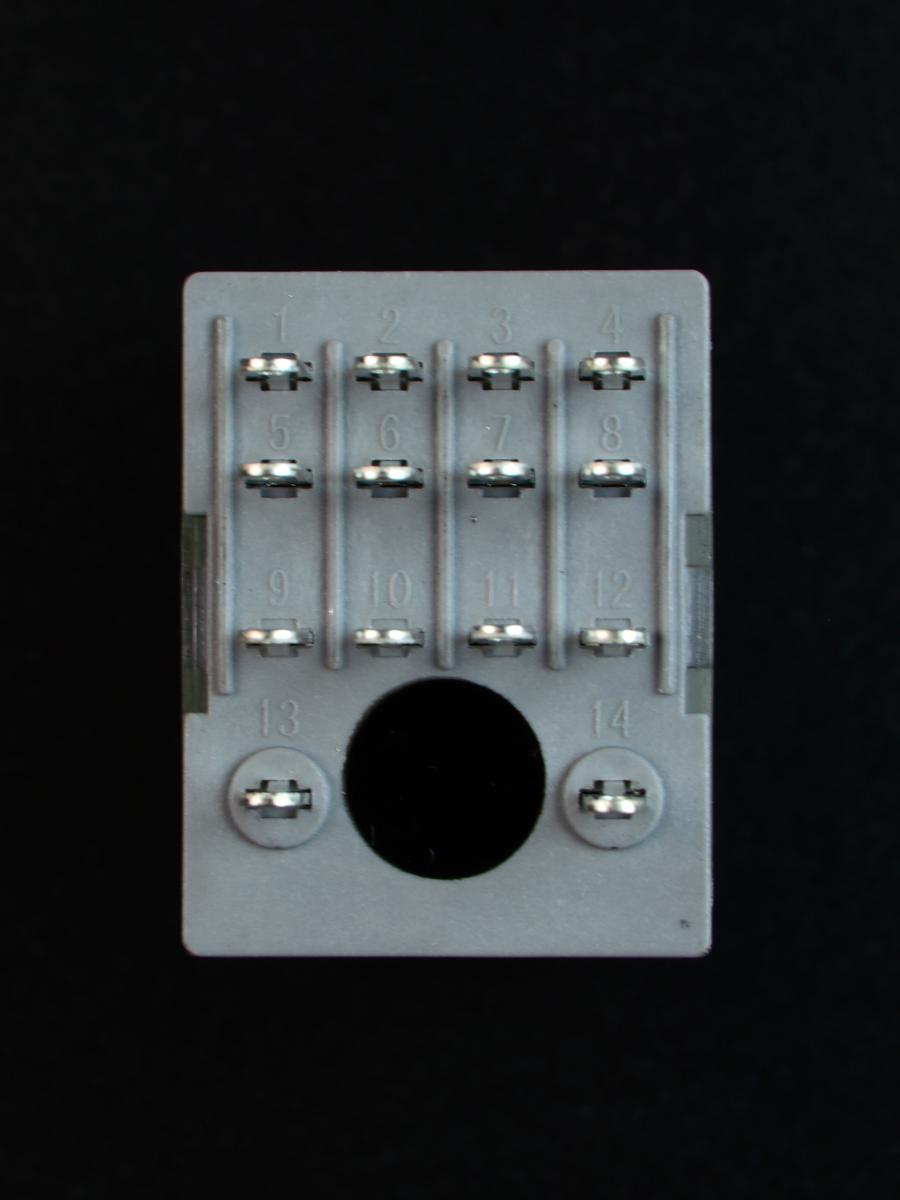 Реле NNC68BZL-4Z-24VDC