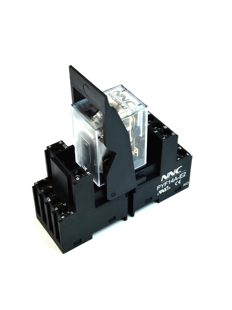 Комплект реле NNC68B-4Z-24VDC + колодка PYF14A-E2